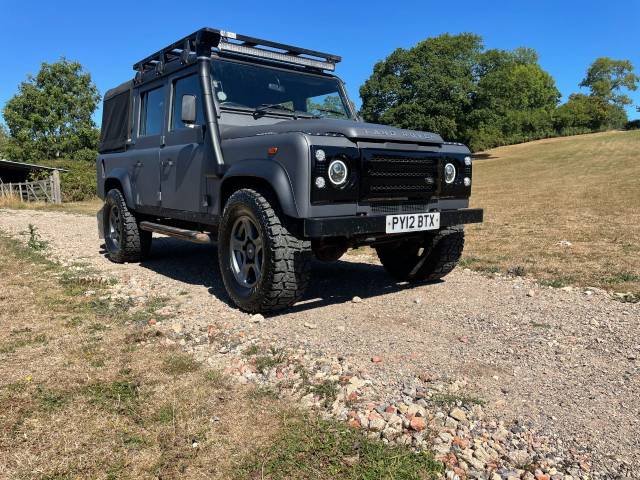 2012 Land Rover Defender Double Cab PickUp TDCi [2.2]