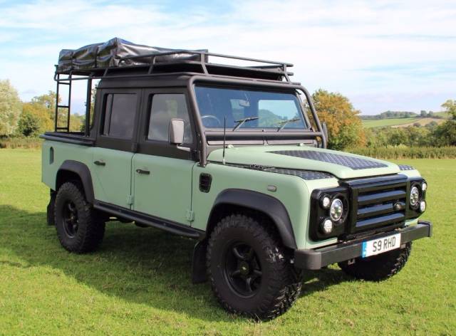 Land Rover Defender 2.5 XS Double Cab PickUp Td5 Pick Up Diesel Green
