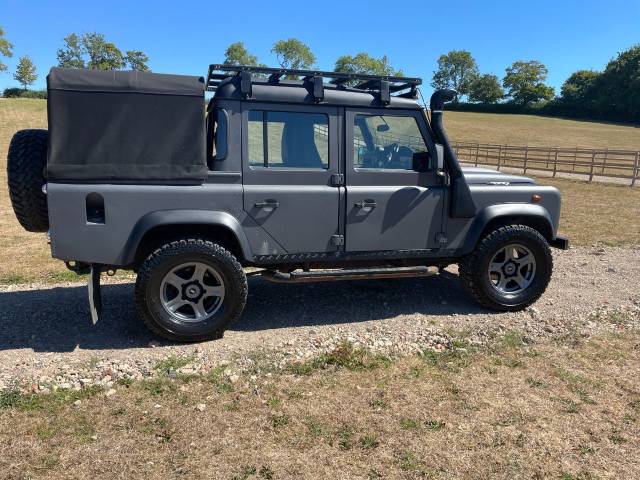 2012 Land Rover Defender Double Cab PickUp TDCi [2.2]