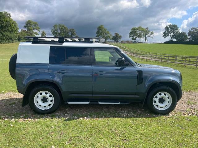 2021 Land Rover Defender 110 3.0 D250 Hard Top SE Auto